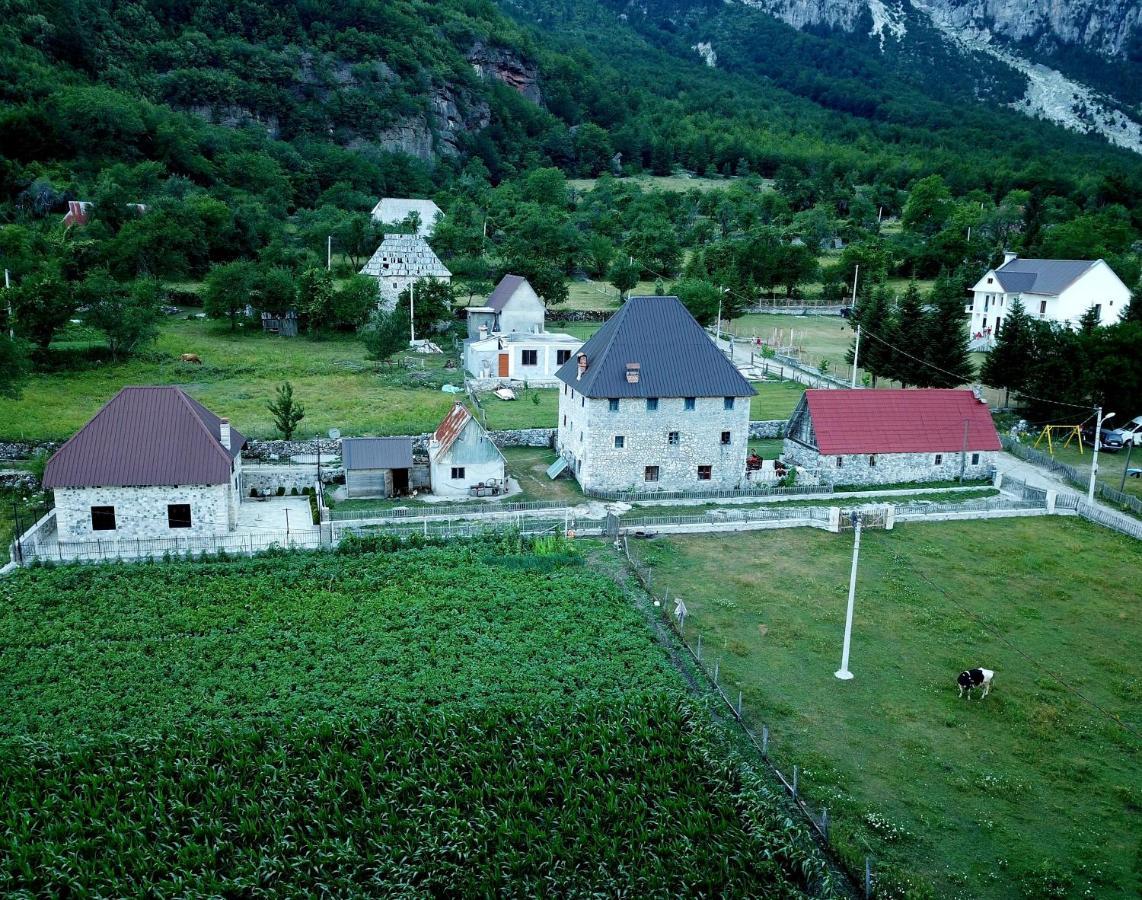 Hotel Kulla E Sadri Lukes Theth Exterior foto